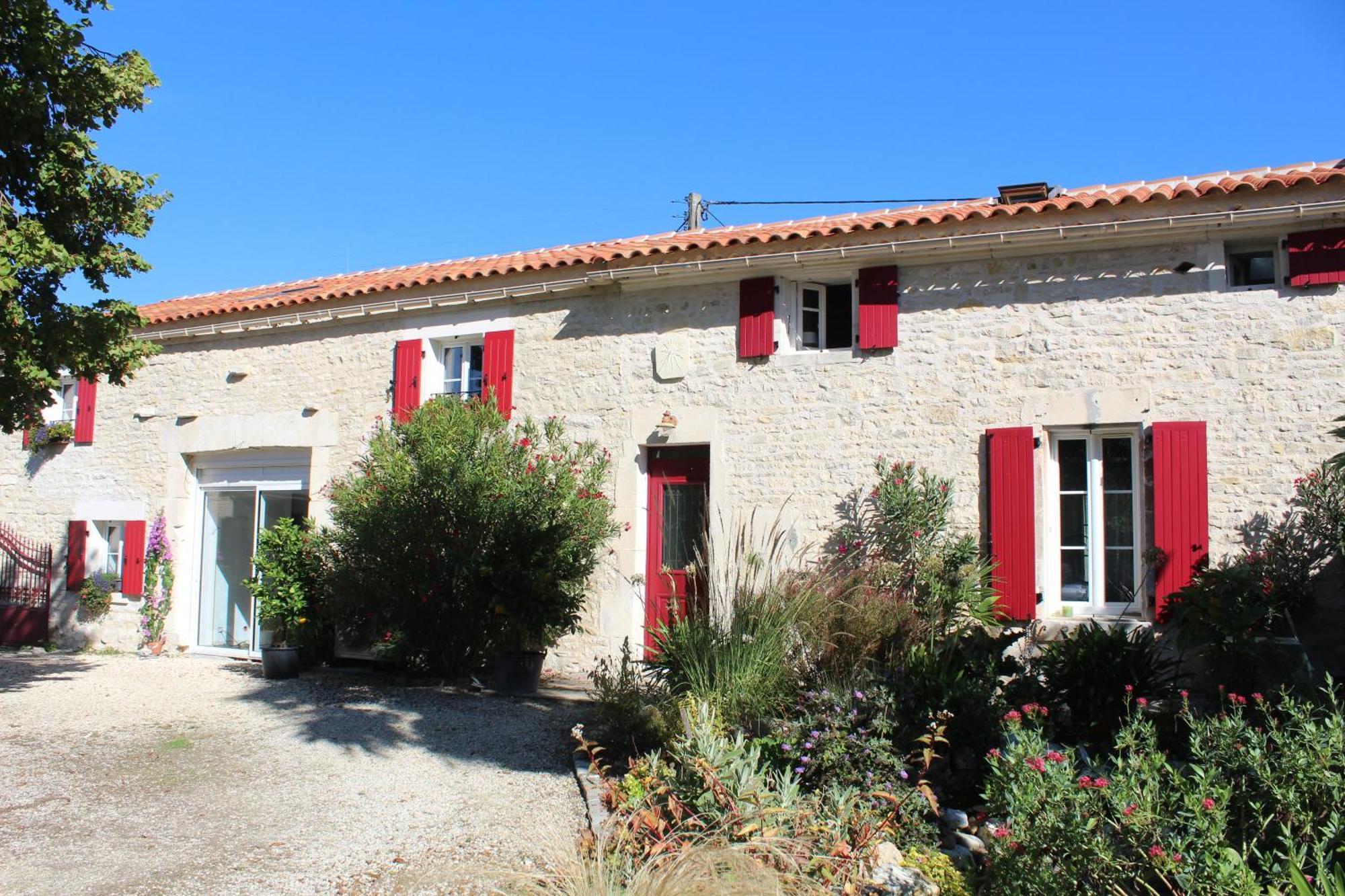 לינה וארוחת בוקר Mérignac La Douce Charentaise מראה חיצוני תמונה